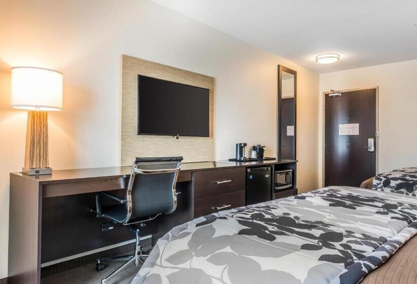 Отель Sleep Inn & Suites Cumberland