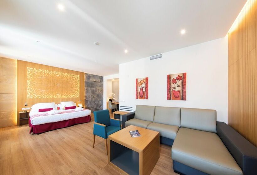 هتل Soho Boutique Capuchinos & Spa