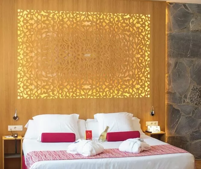 هتل Soho Boutique Capuchinos & Spa