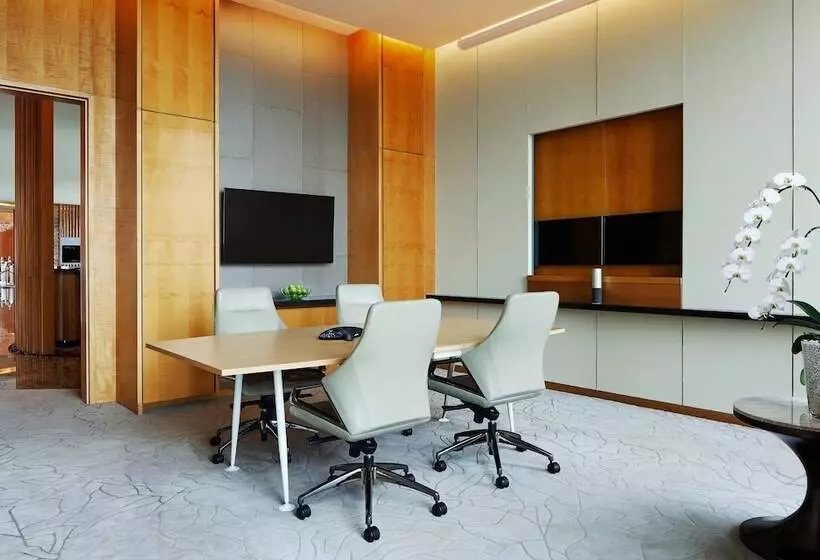 ホテル The Westin Jakarta