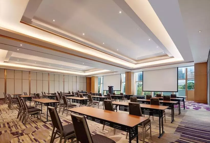 ホテル The Westin Jakarta