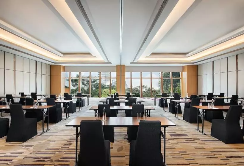 ホテル The Westin Jakarta