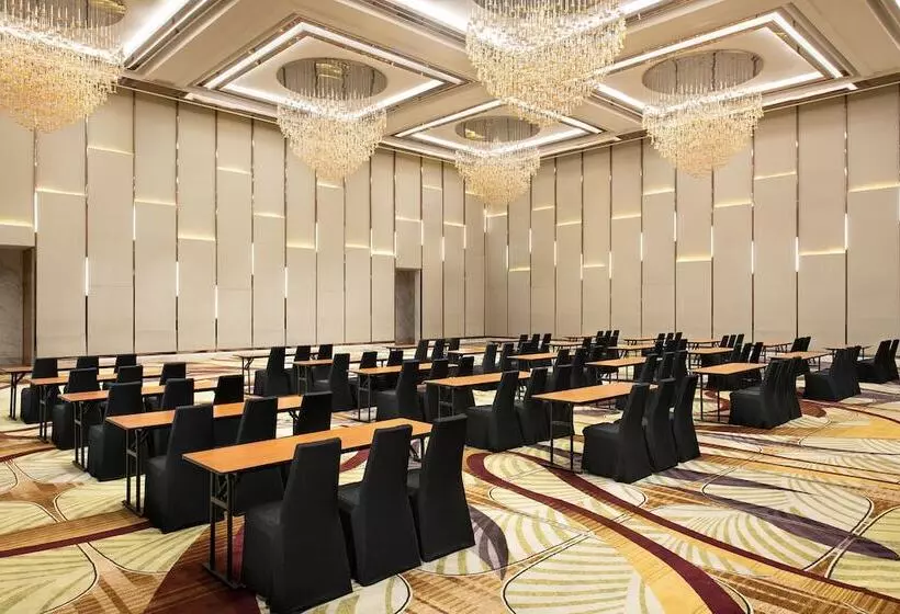 ホテル The Westin Jakarta