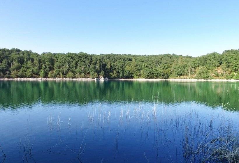 בית מלון כפרי Vvf Bourgogne Auxois Morvan