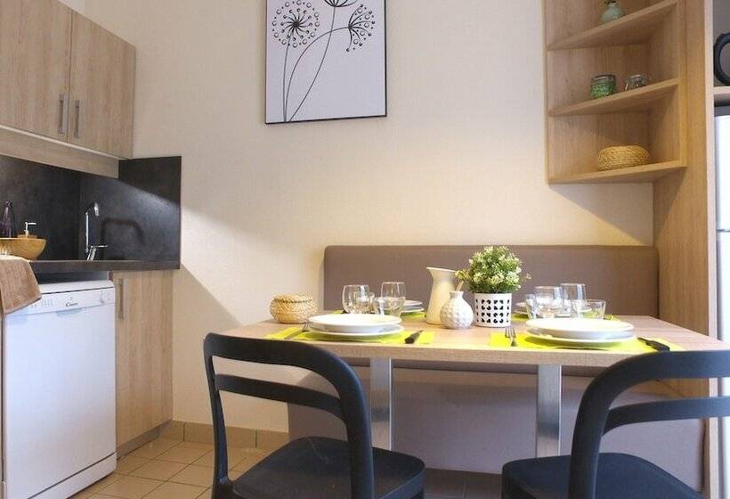 בית מלון כפרי Vvf Bourgogne Auxois Morvan