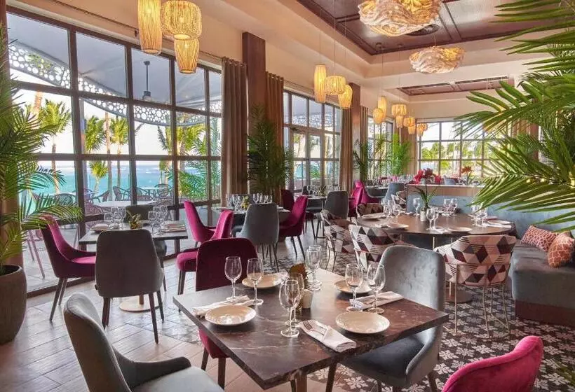 リゾートホテル Bahia Principe Escape Aquamarine - Adults Only - All Inclusive