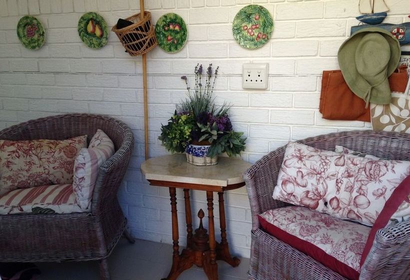 Zabdiel Self Catering