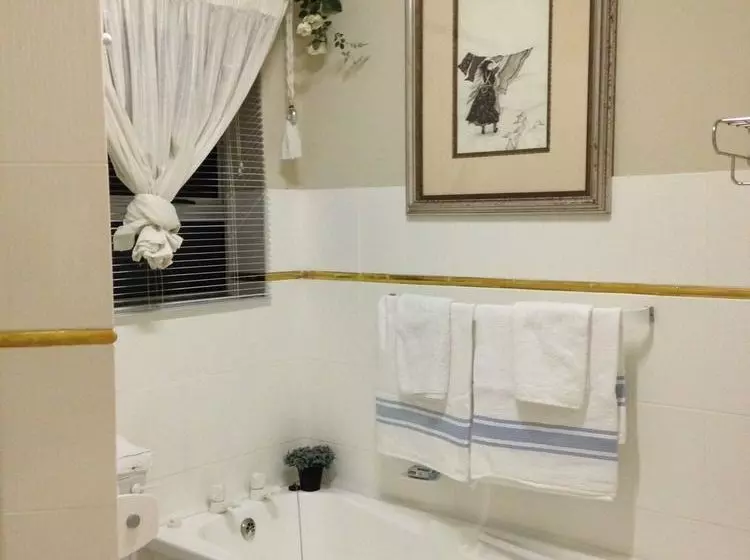 Zabdiel Self Catering
