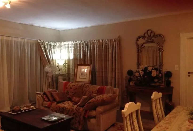 Zabdiel Self Catering