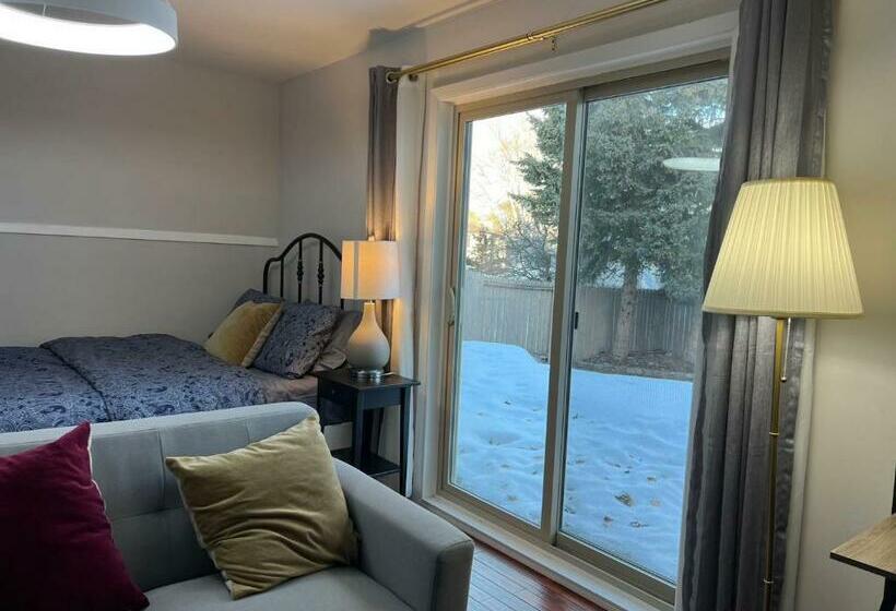 پانسیون Lily Room Near Golf And Banff Newly Renovated Very Quiet