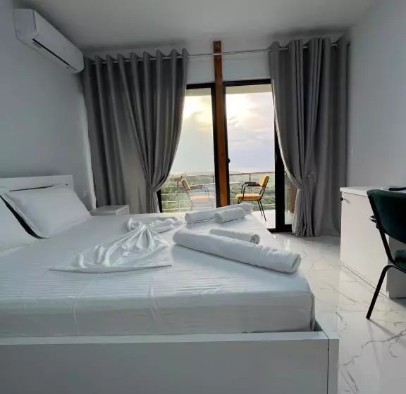 Restorant Hotel Xheni