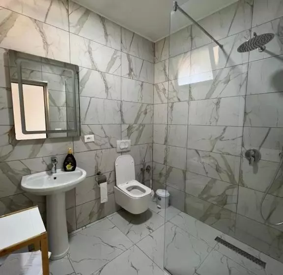 Restorant Hotel Xheni