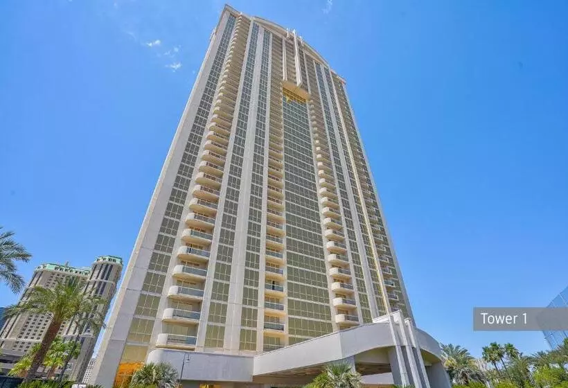 Experience Unparalleled Luxury At The Sinatra