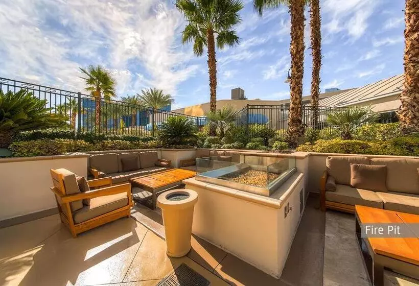 Experience Unparalleled Luxury At The Sinatra