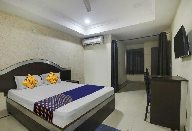 فندق Spot On Sree Tulasi