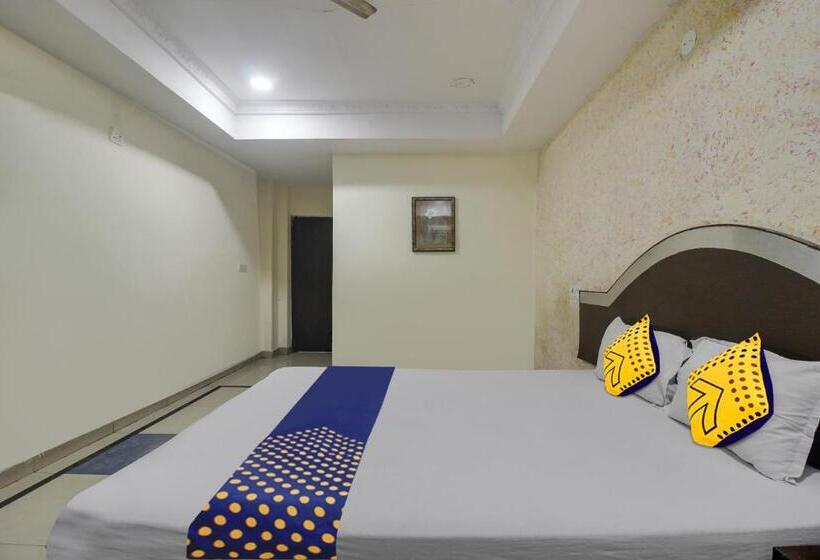 فندق Spot On Sree Tulasi