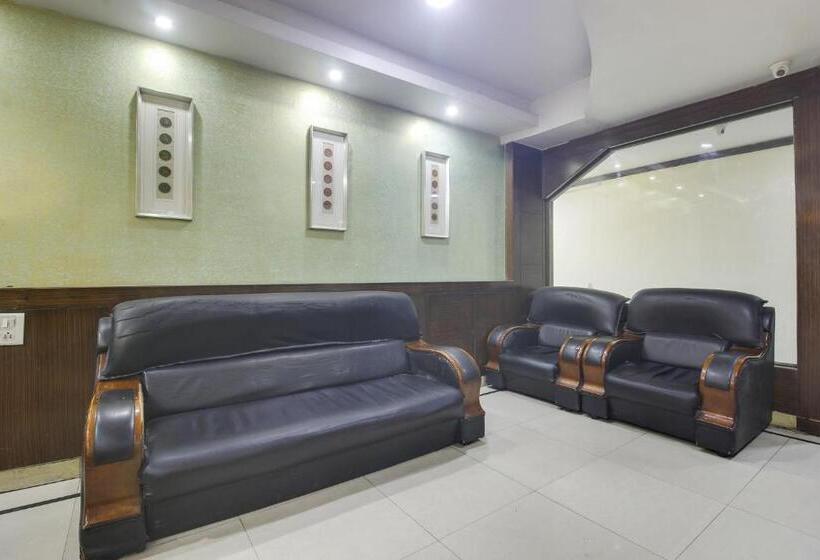 فندق Spot On Sree Tulasi