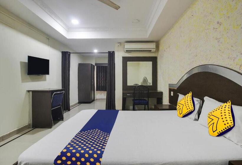 فندق Spot On Sree Tulasi