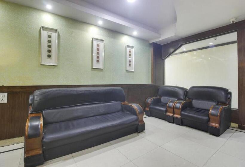 فندق Spot On Sree Tulasi