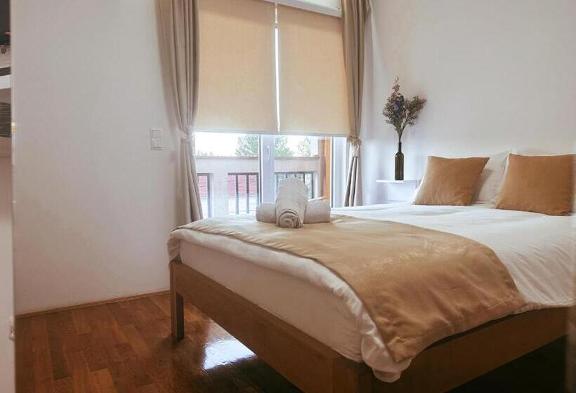 Magnus Aparthotel Free Parking