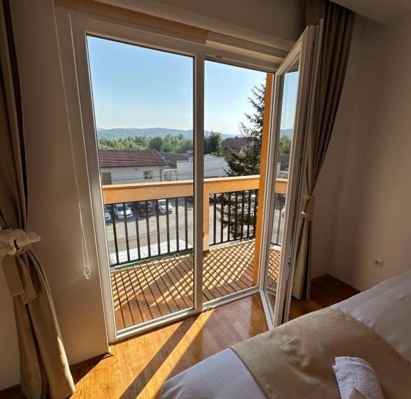 Magnus Aparthotel Free Parking