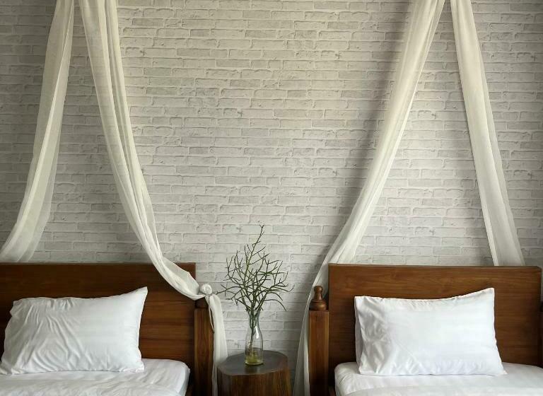 Schronisko Homie Non   โฮมมี่ นนท์