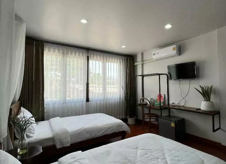 Retkeilymaja Homie Non   โฮมมี่ นนท์