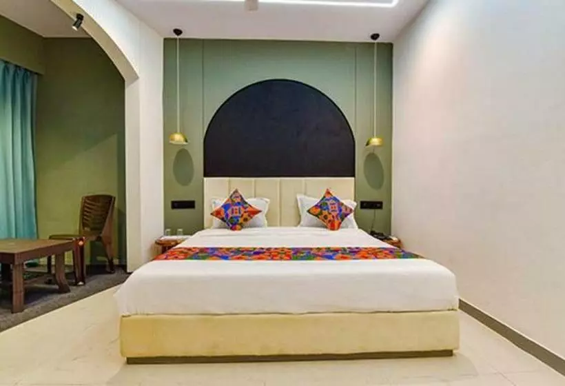 Fabhotel Sky Palace
