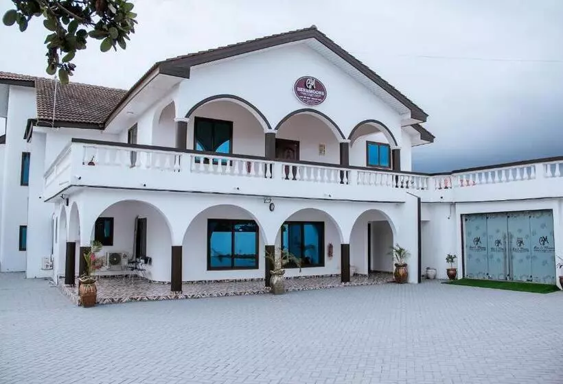 Hotelli Ben And Moons Lodge And Event Center
