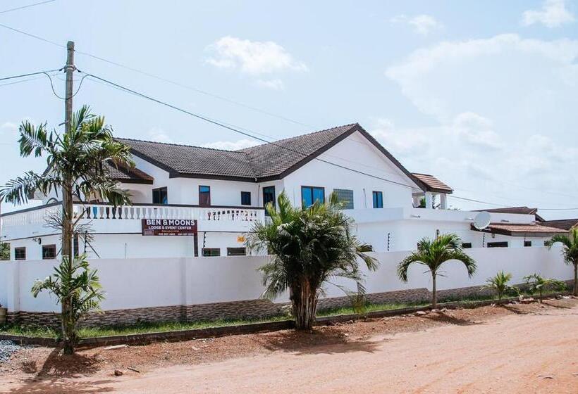 호텔 Ben And Moons Lodge And Event Center