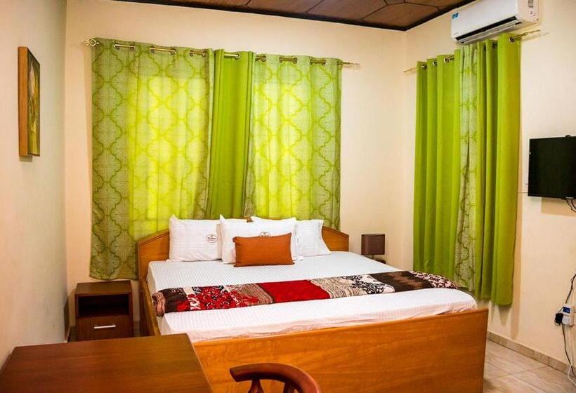 호텔 Ben And Moons Lodge And Event Center