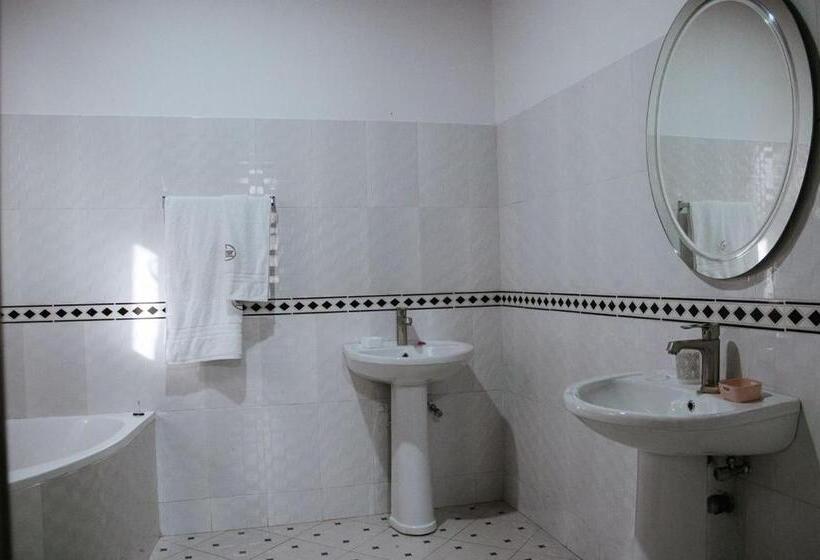 호텔 Ben And Moons Lodge And Event Center