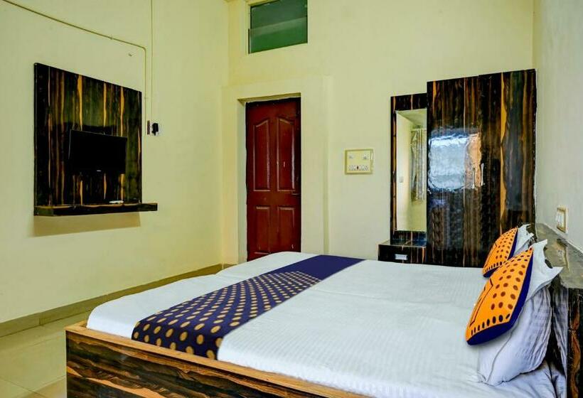 酒店 Spot On Harsha Varsha Deluxe Lodge