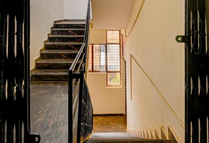 酒店 Spot On Harsha Varsha Deluxe Lodge