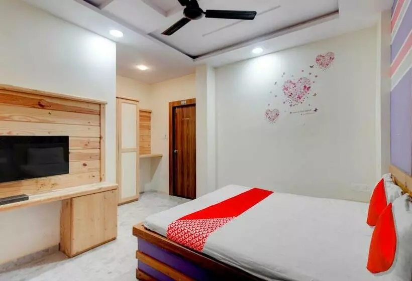 Oyo Flagship Hotel Holiday Prime