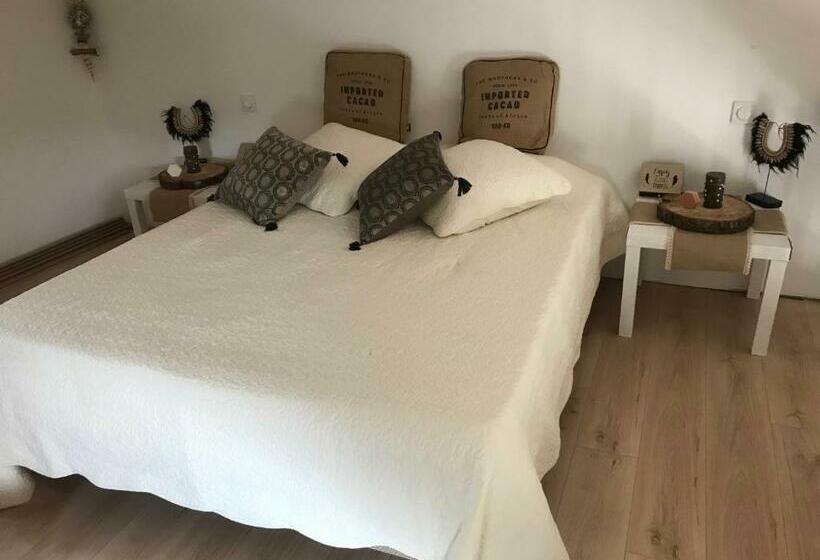 פנסיון Le Mas Du Paradis Bleu