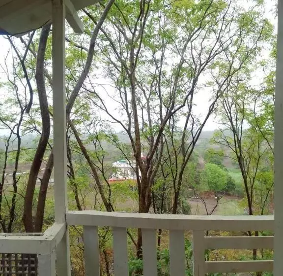 Roccia Hill Resort