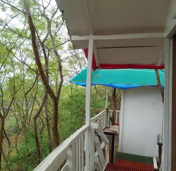 Roccia Hill Resort