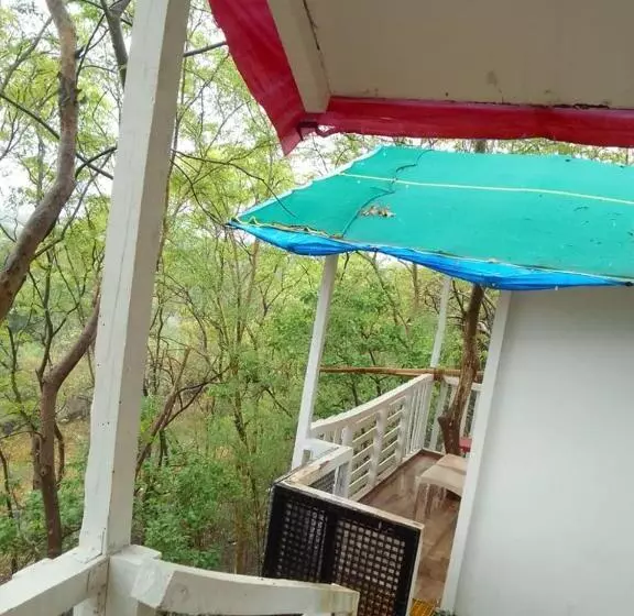 Roccia Hill Resort