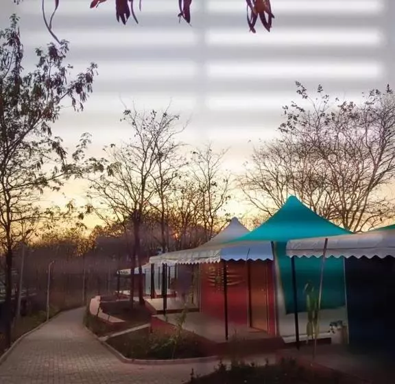 Roccia Hill Resort