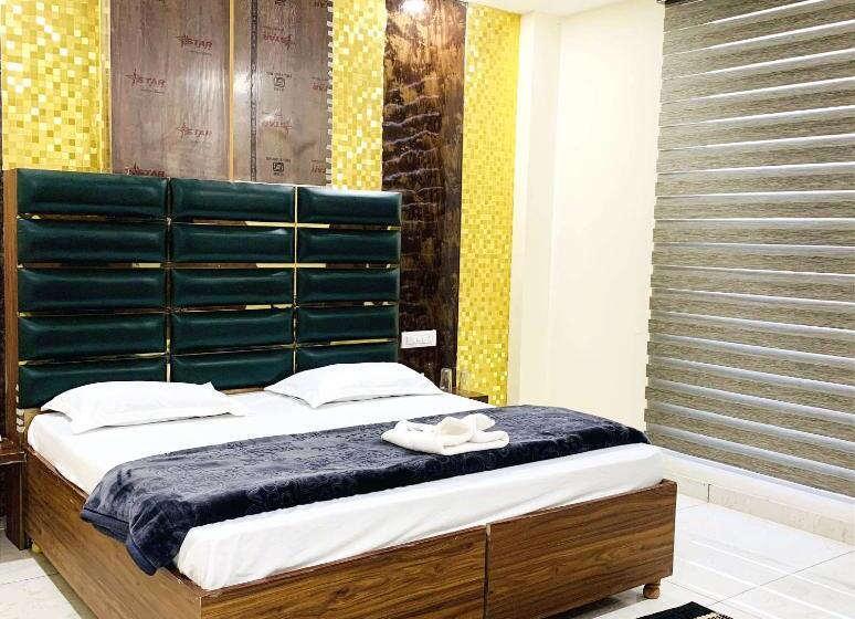The R Motel Phagwara City    Full Privacy & Security    Family,corporate,couples Favorite