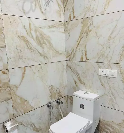 The R Motel Phagwara City    Full Privacy & Security    Family,corporate,couples Favorite