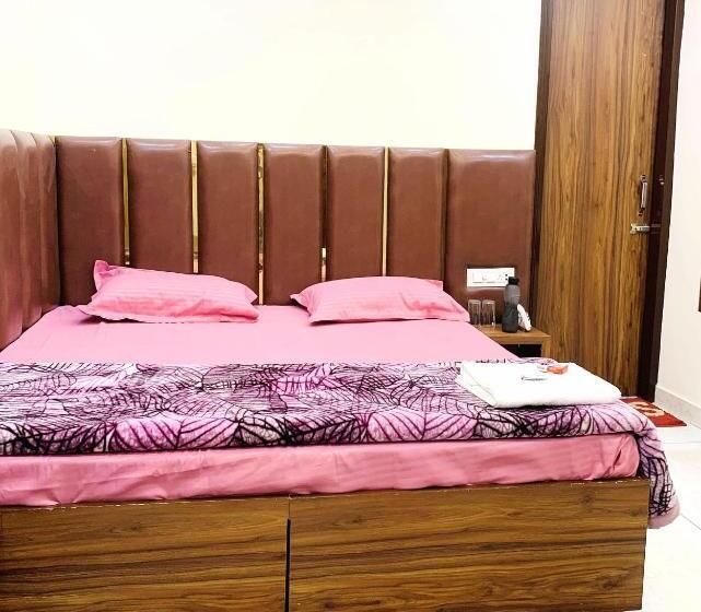 The R Motel Phagwara City    Full Privacy & Security    Family,corporate,couples Favorite