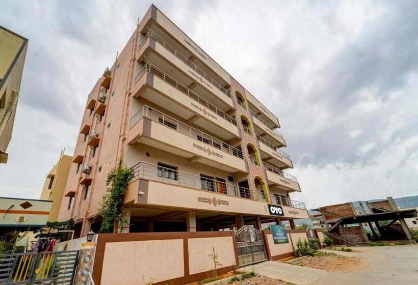 ホテル Collection O Shree Balaji Hospitality Services