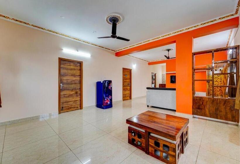 ホテル Collection O Shree Balaji Hospitality Services