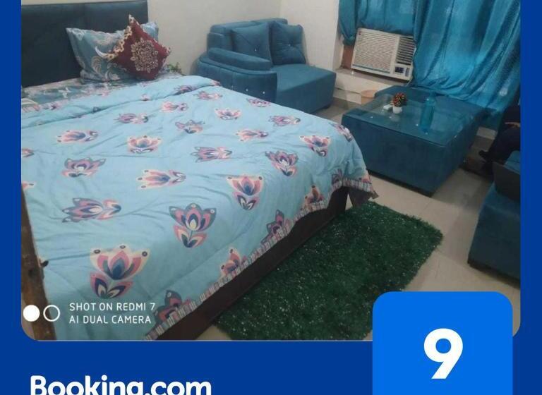 בית מלון כפרי Oyo Flagship 8154 Green Golden Guest House