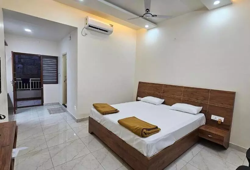 Hôtel Raj Comforts