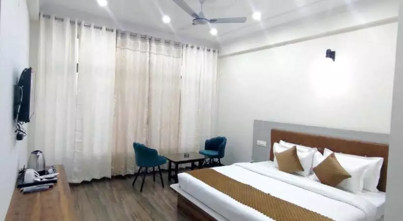 ペンション Himalayan Hits Kasauli