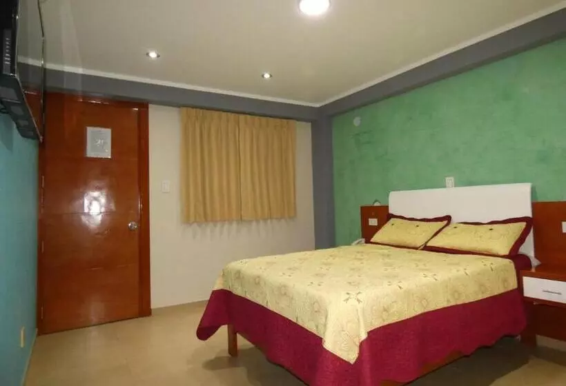 ペンション Hostal Tau Tacna