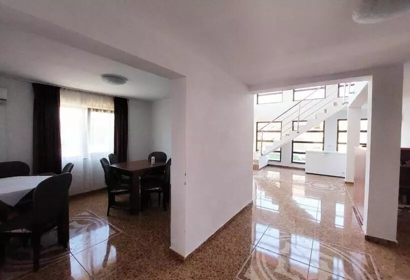 Pensiunea Paradiso Sarinasuf